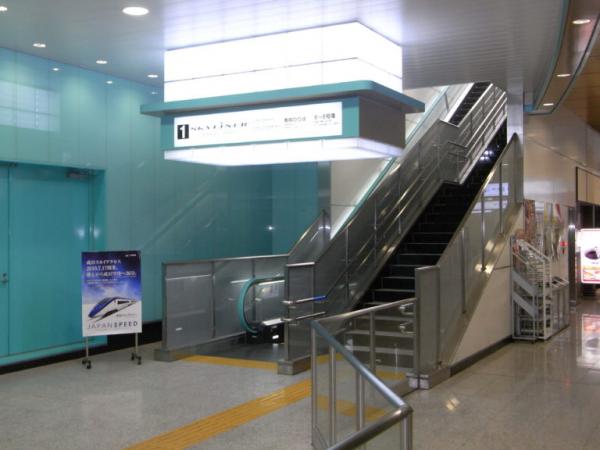 日暮里駅改修工事（京成電鉄）
